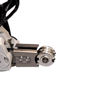 Mini rennifrees kinnitatuna sae külge